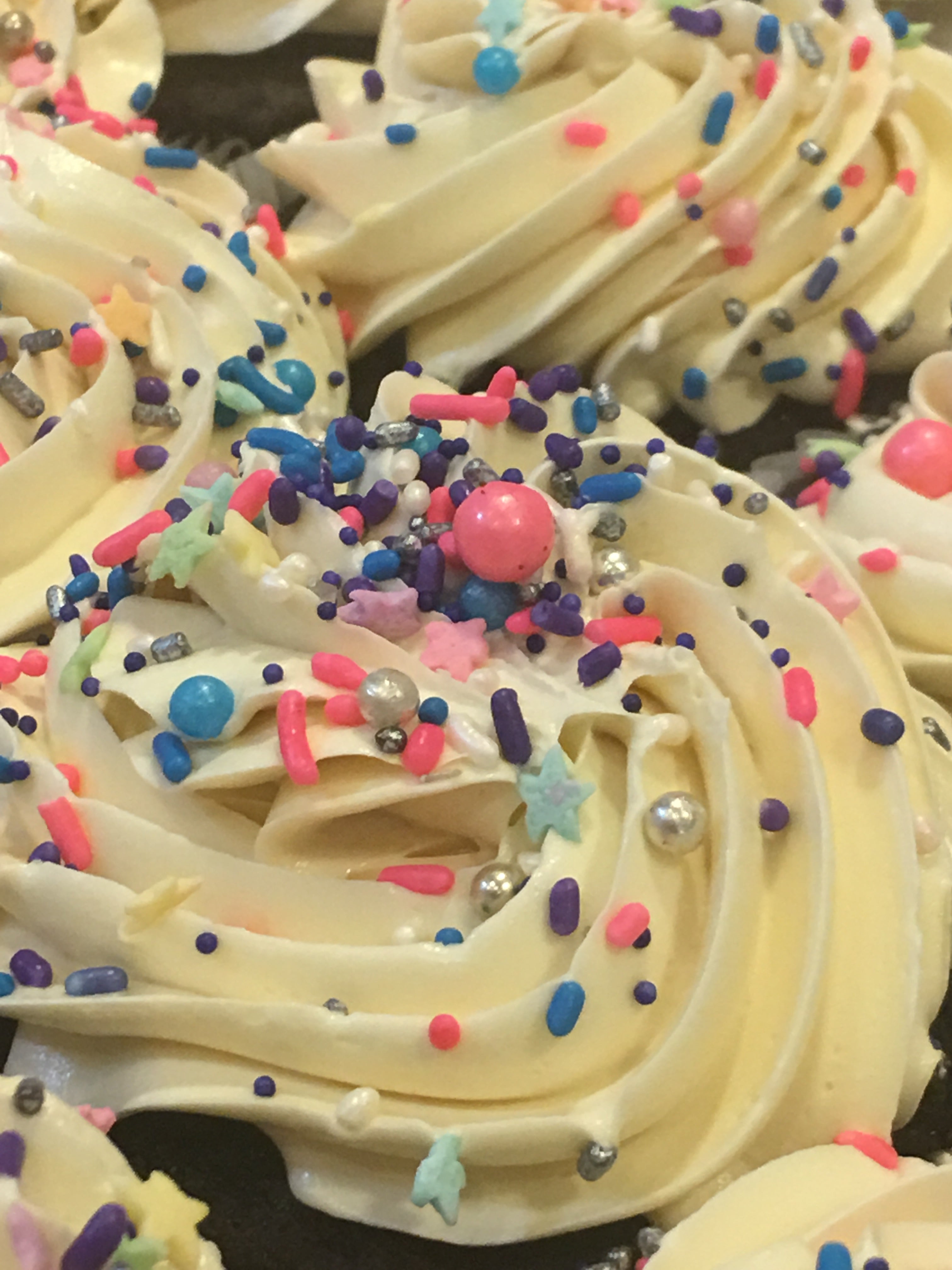 Colossal Bakery Orders – Colossal Cupcakes